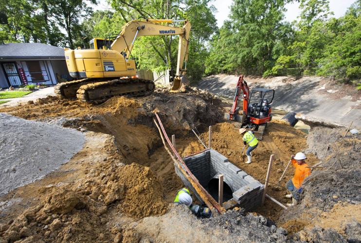 What's going on with drainage work in East Baton Rouge? New online