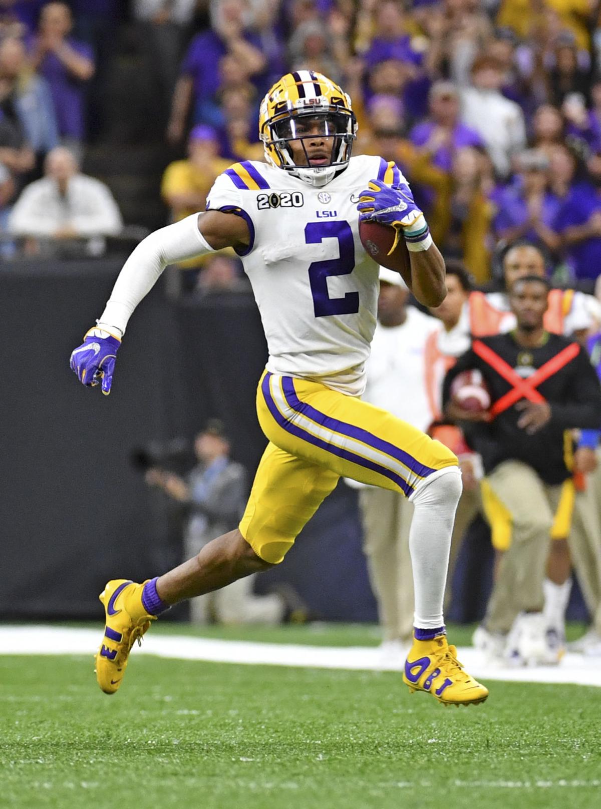 Rabalais Used To Battling For The Ball Lsu S Justin Jefferson