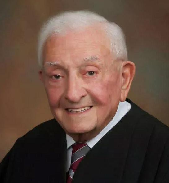 'Firm but fair' Kaliste Saloom Jr. dies at 99; noted judge, historian(02)