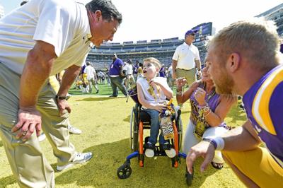 Bet Winning Lsu Fan Donates 3k To Finish Young Tiger Fan S