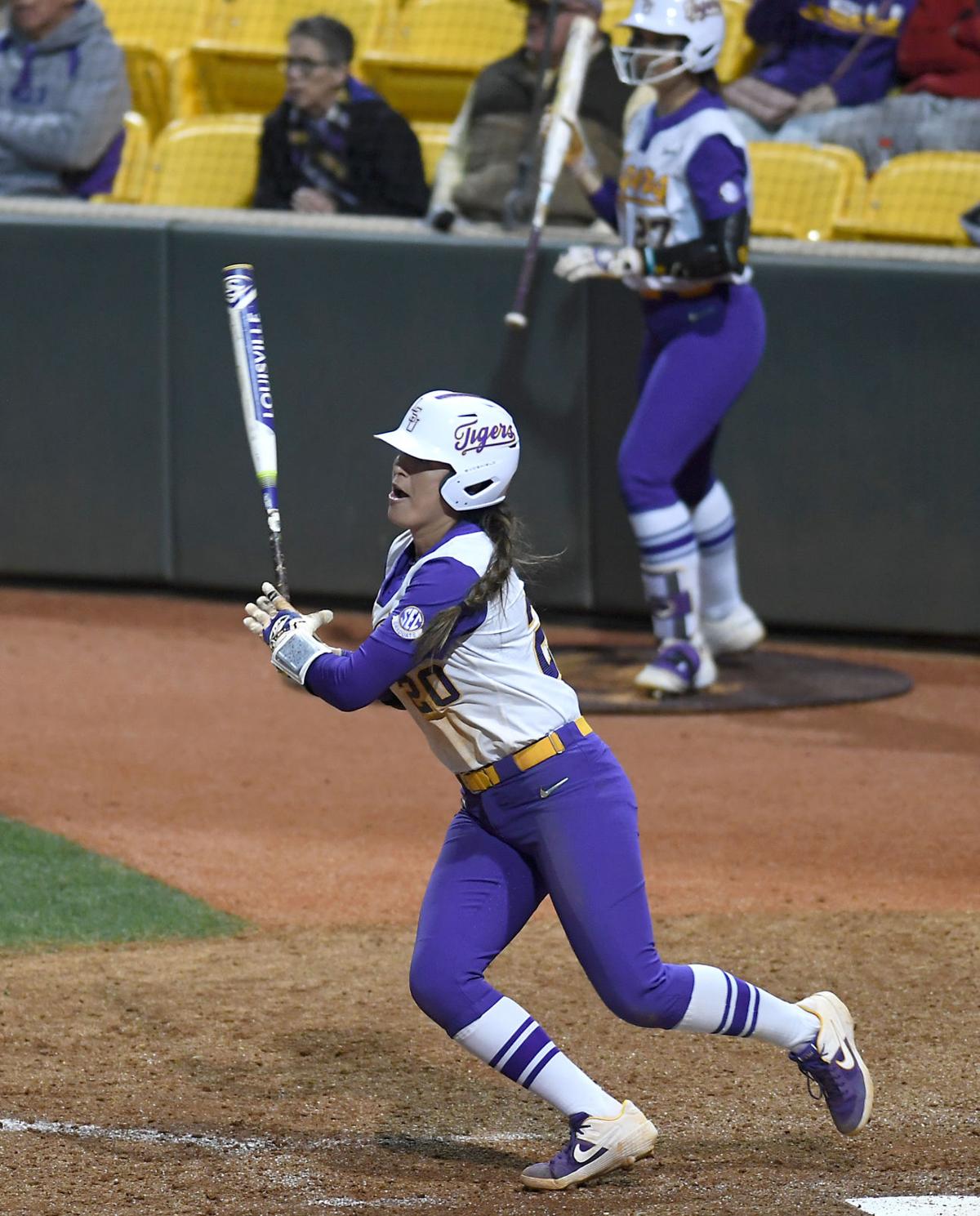 Stakes Obvious For Lsu Softball This Weekend But First Final Exams Lsu Theadvocate Com This page contains helmet designs used in the past by college teams whose schools do not presently sponsor varsity football. stakes obvious for lsu softball this