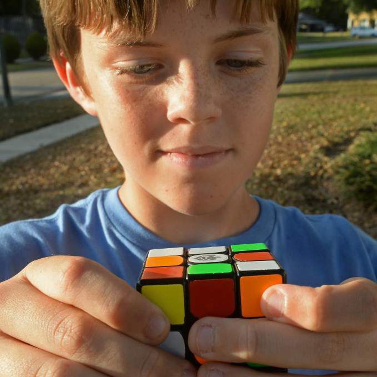 Cube Life 11 Year Old Baton Rouge Boy Masters Rubik S Cube Hoping To Be A World Record Holder One Day Entertainment Life Theadvocate Com