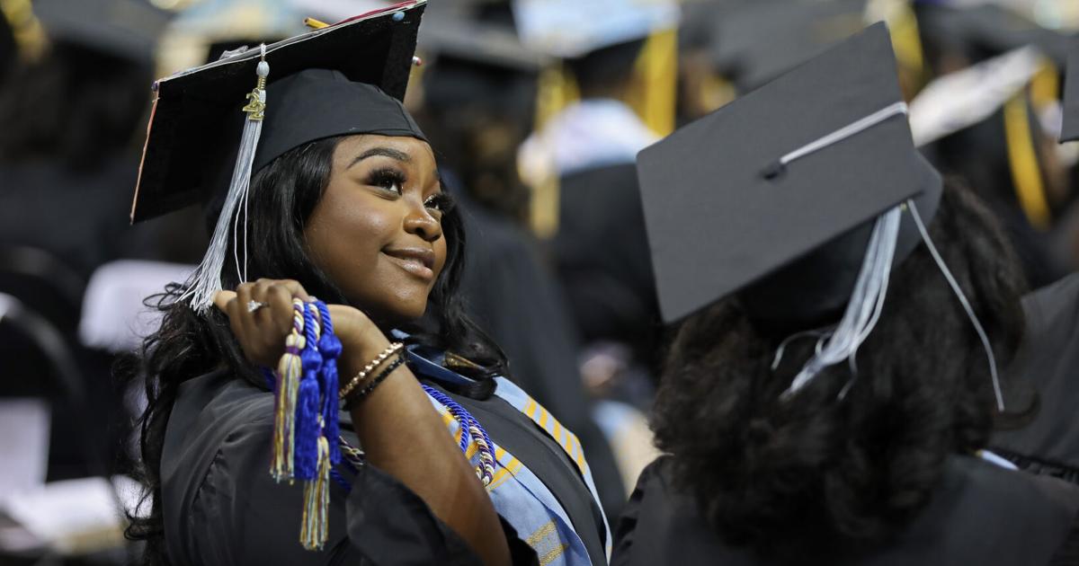 Suno Graduation Photos: Southern University hosts Fall Commencement | Baton Rouge ...
