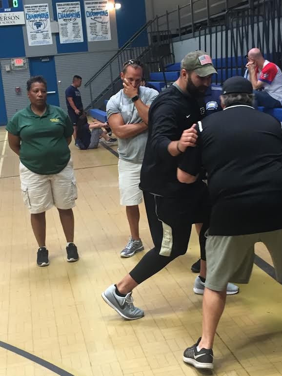 Patriots Mainstay Rob Ninkovich Stops By Gretna Clinic To Teach High ...