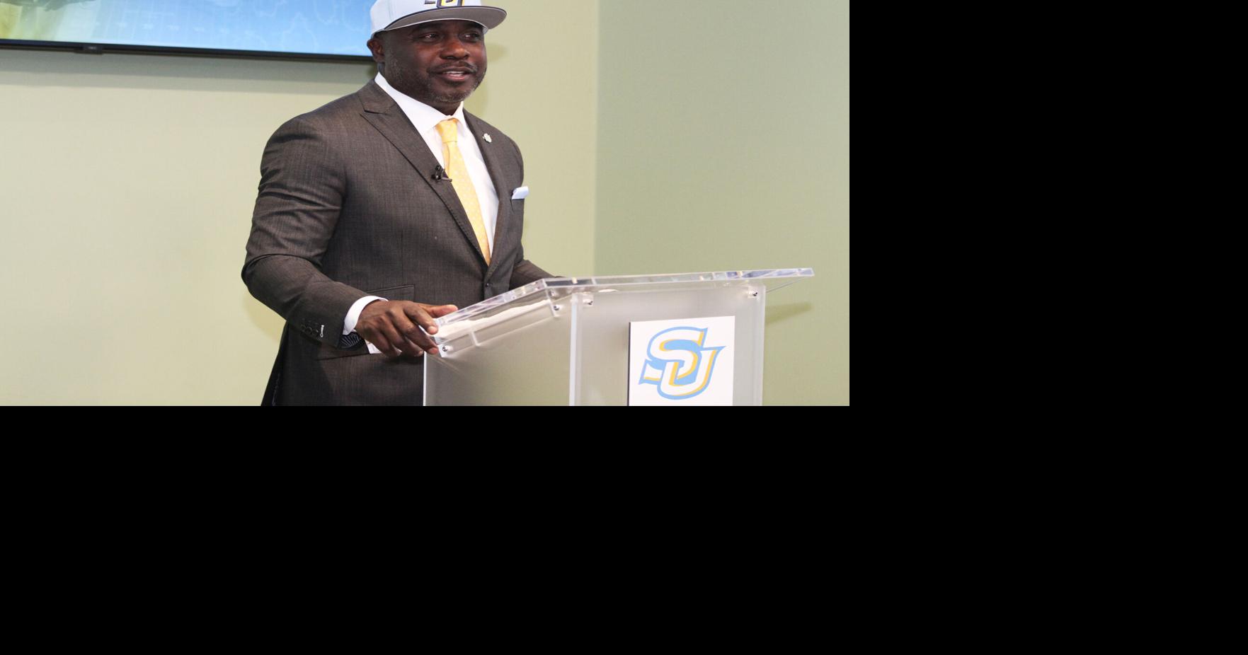 Wer ist Marshall Faulk, der Trainer? Southerns neuer Trainer spricht über ...