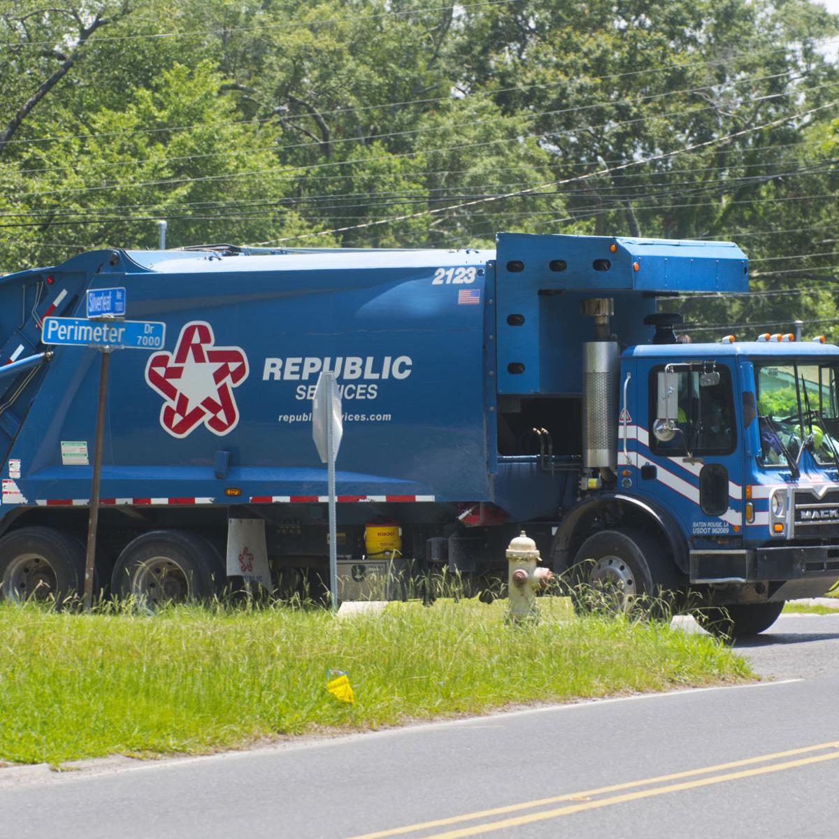 East Baton Rouge Sets Garbage Pickup Hours For Upcoming Holidays News Theadvocate Com East Baton Rouge Parish Garbage Collection Holiday Schedule 2022