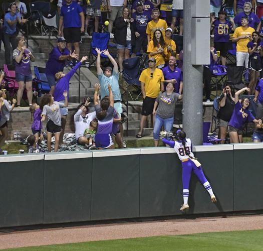 LSU's season ends in extra innings loss to Florida State on walk-off single  in super regional