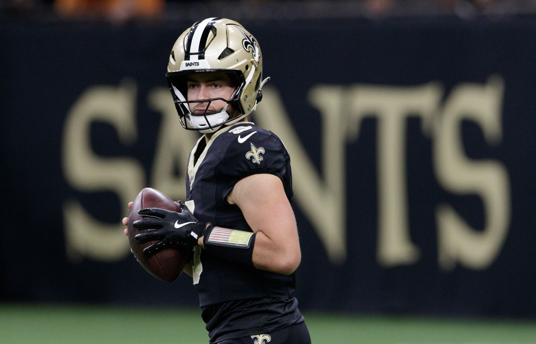 Saints make a quarterback change during Chargers game Saints
