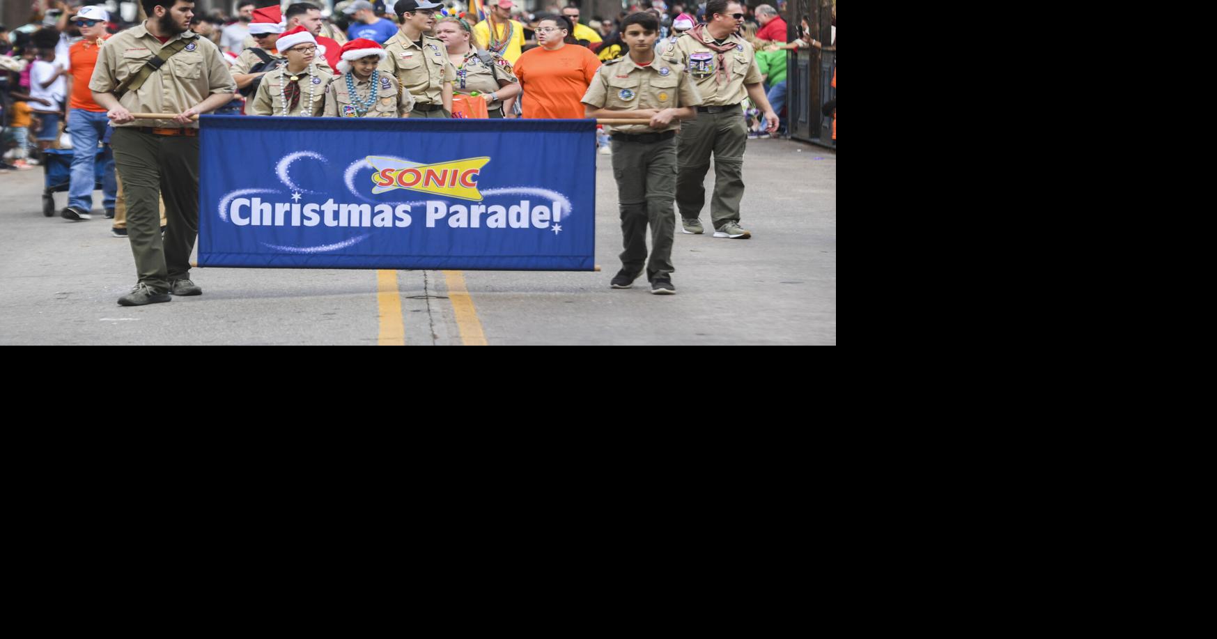 Photos Sonic Christmas Parade, Merry and Bright Christmas Parade