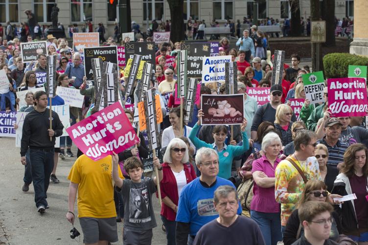 Video: Hundreds march on state capitol for Louisiana March for Life ...