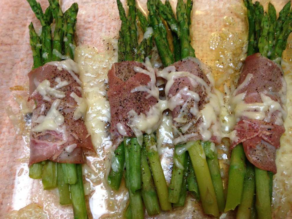 Asparagus & Prosciutto Bundles Entertainment/Life