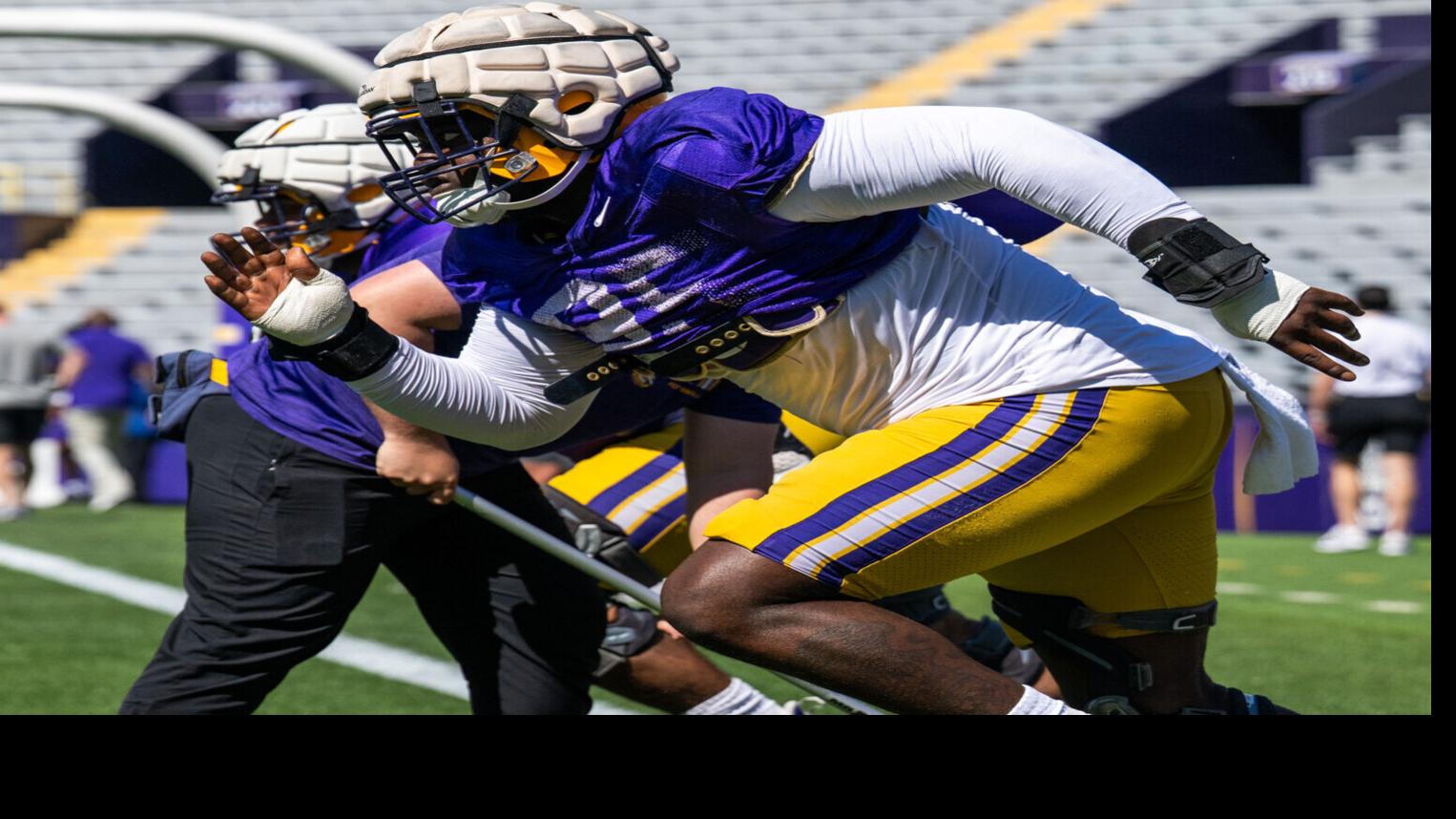 A 5-star edge rusher and the top player in Virginia has committed to LSU football