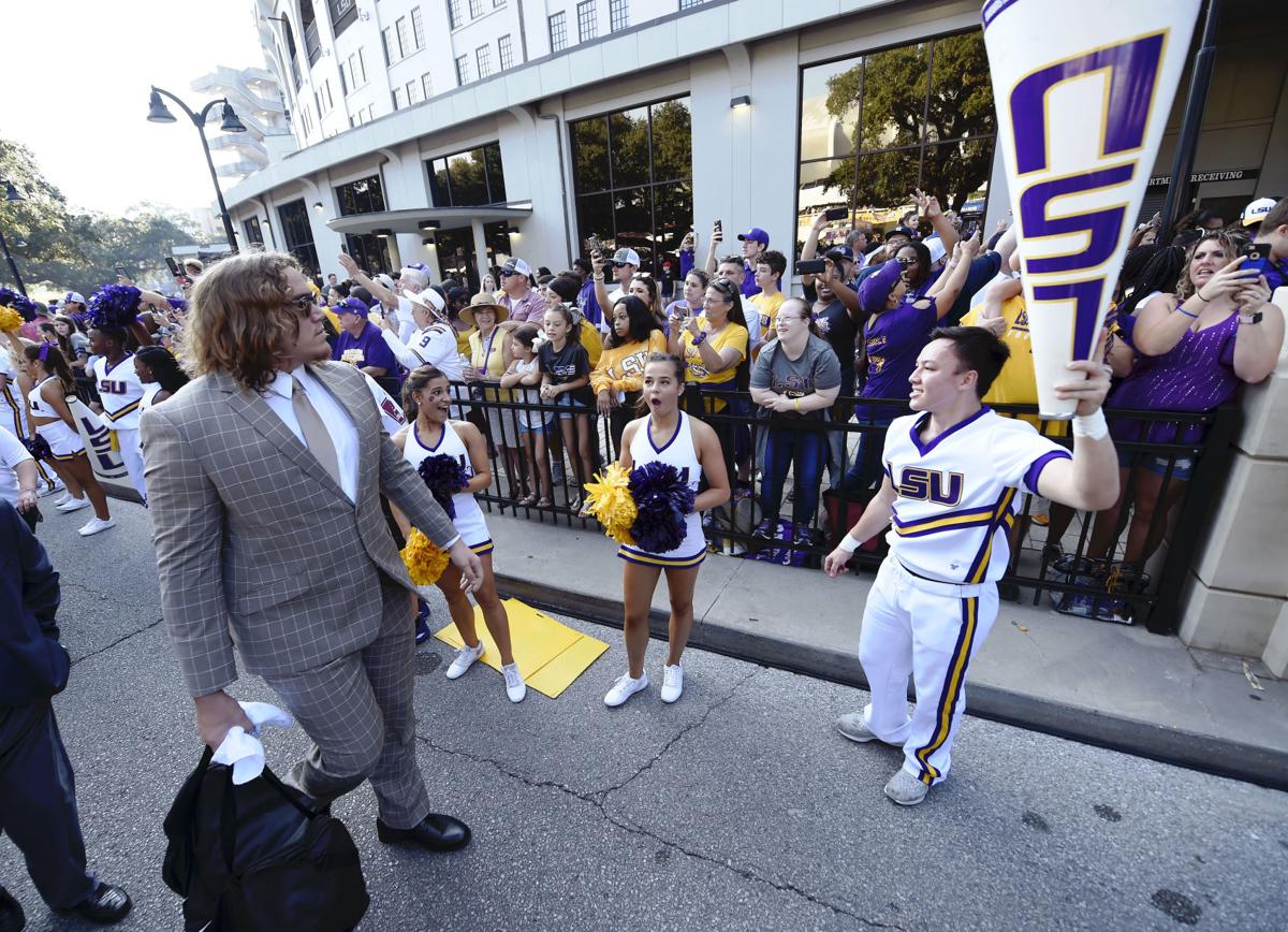 BR.lsuutahstatemain0155.100619 bf.jpg