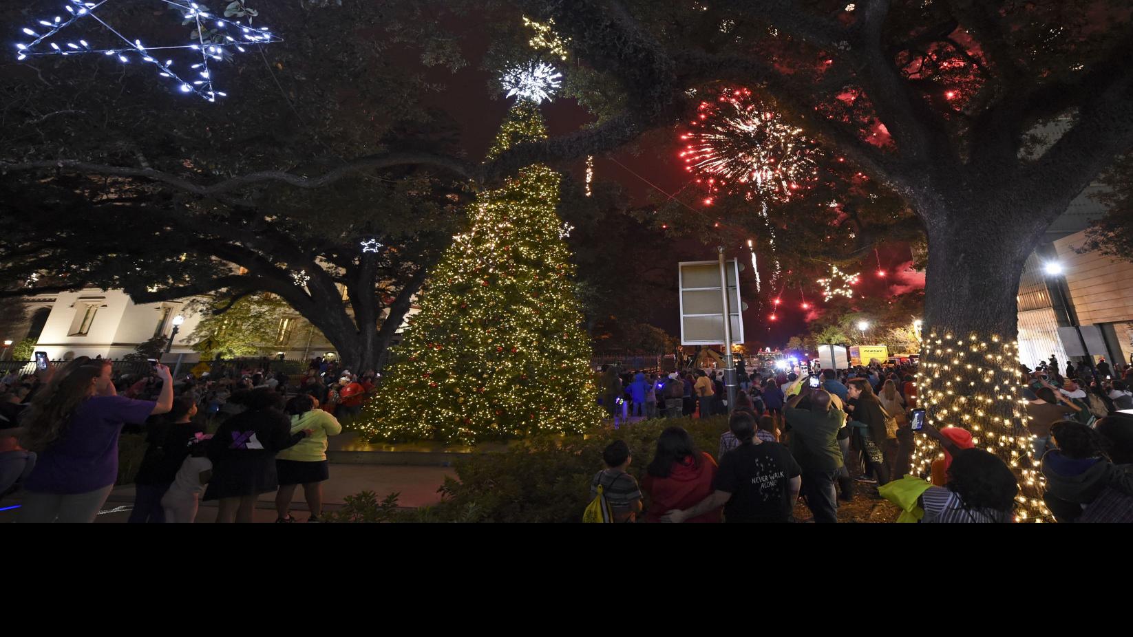 Downtown Festival Of Lights Officially Kicks Off Holiday Season In Baton Rouge Entertainment Life Theadvocate Com