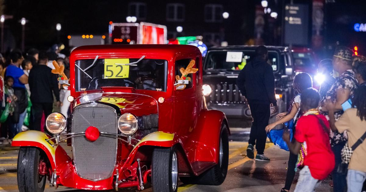 Baton Rouge christmas parade canceled over costs related to security concerns, organizers say