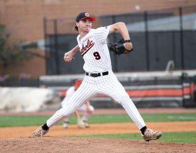 BR.centralcatholic.040324.04.jpg