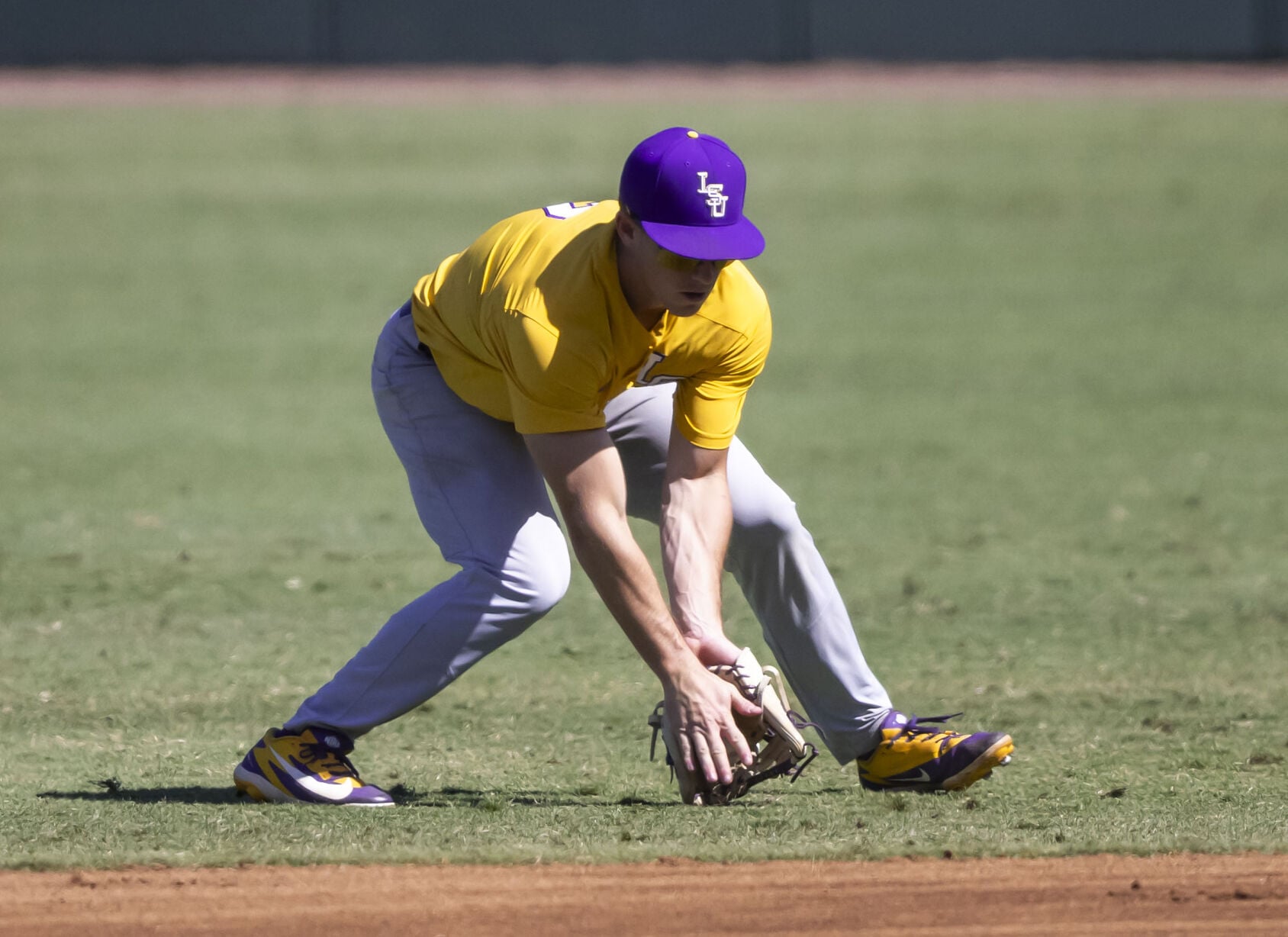 BR.lsufallbaseball2.adv_2494 MJ.JPG