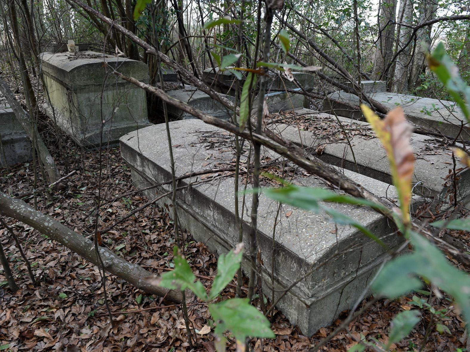 Researcher Maps Hidden Graveyards Of Slaves Who Once Tilled