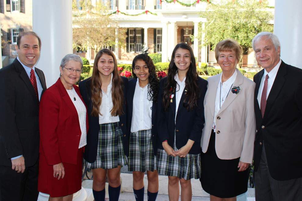 Three at the Academy of the Sacred Heart win Hispanic heritage scholarships _lowres
