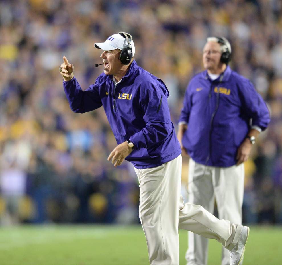 LSU coach Les Miles: Center Elliott Porter out for the game at Texas A&M _lowres