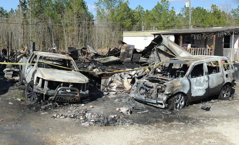 Man, two children killed in blazing mobile home fire | Crime/Police ...