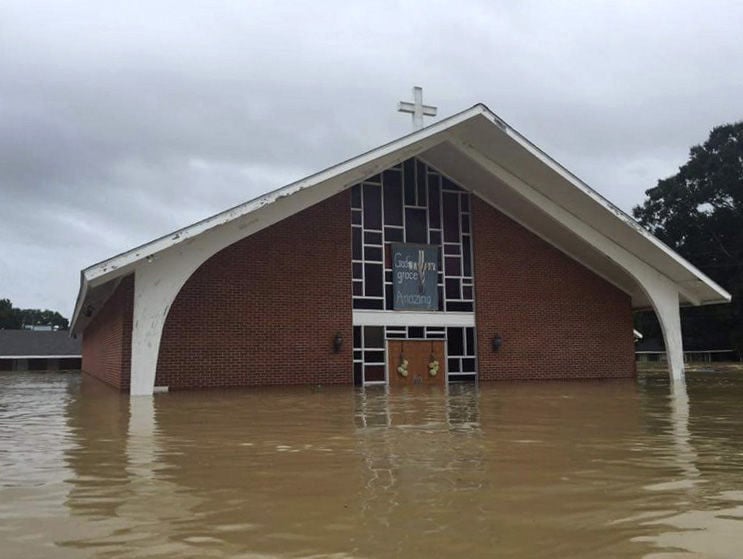 About 200 flooddamaged Louisiana churches struggle to reopen without
