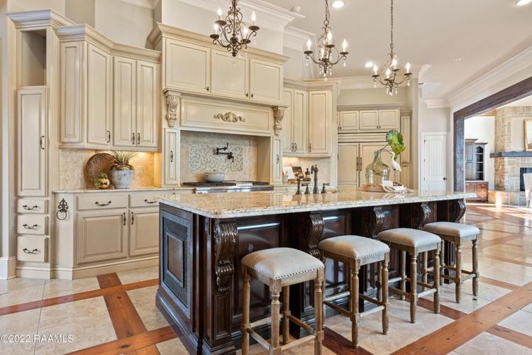 Everything to know about Acadiana’s luxury home market, amenities and