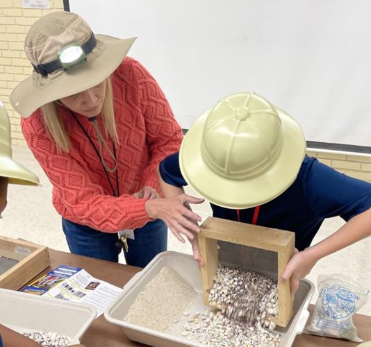 Zachary Elementary School finds lessons in rocks Zachary