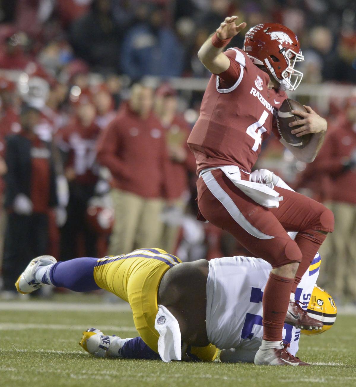 lsuarkansasfootball.111118_HS_1750