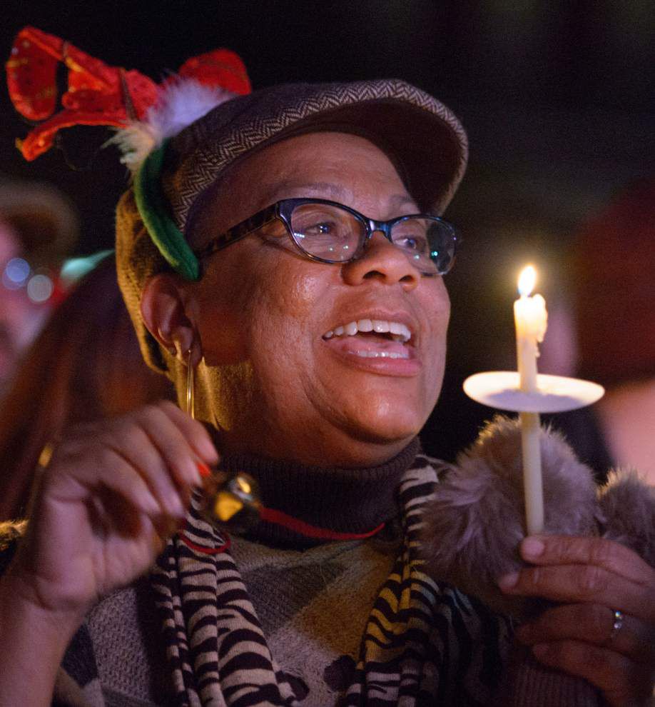 Christmas Caroling in Jackson Square _lowres