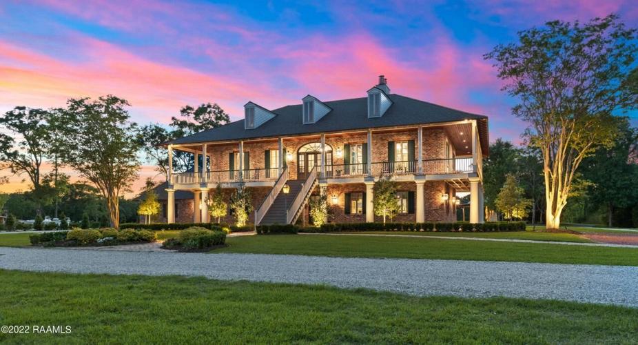 Everything to know about Acadiana’s luxury home market, amenities and