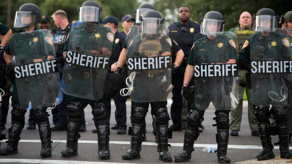 Critics question use of military-style equipment by police during Baton Rouge protests _lowres