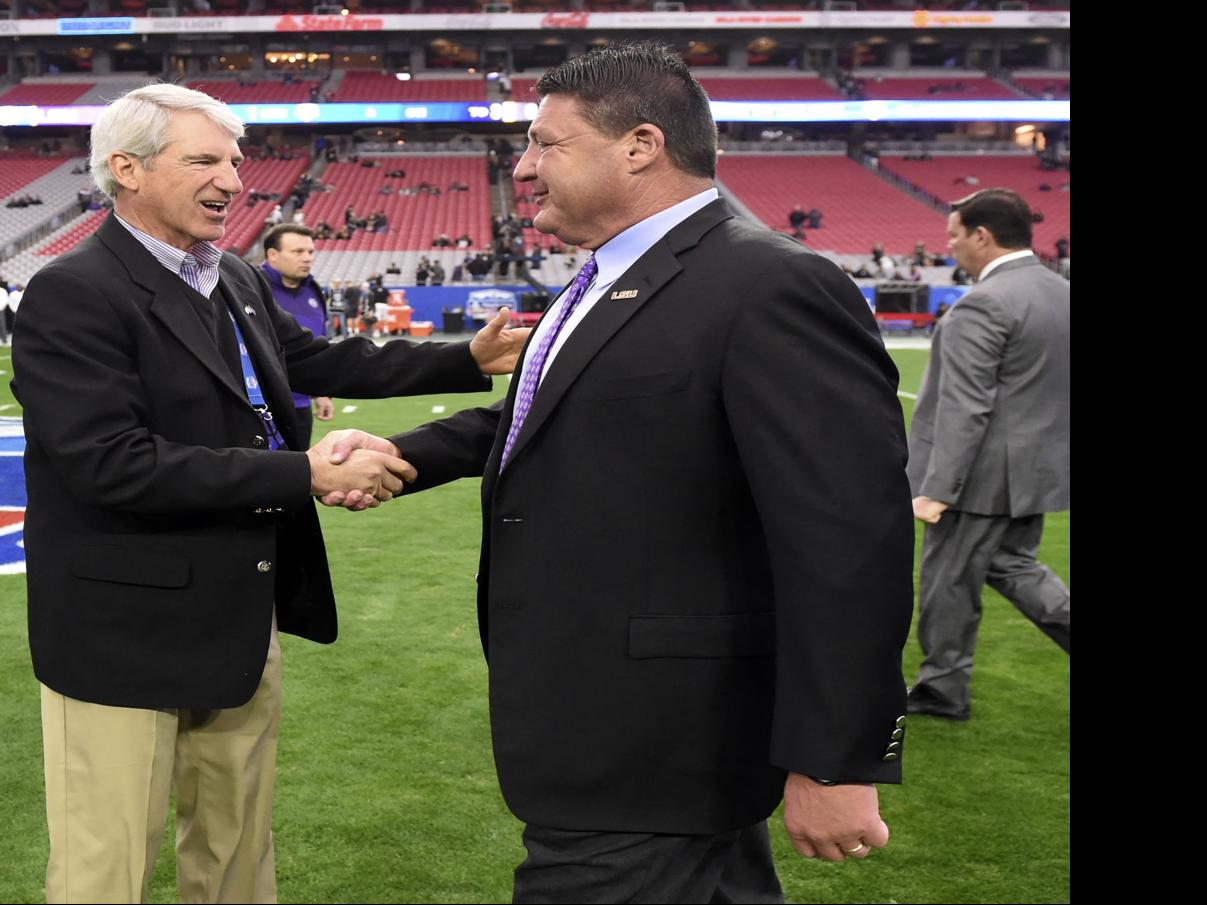 Southeast Nebraska farmer, grandfather of Joe Burrow, to cheer on grandson  at Super Bowl