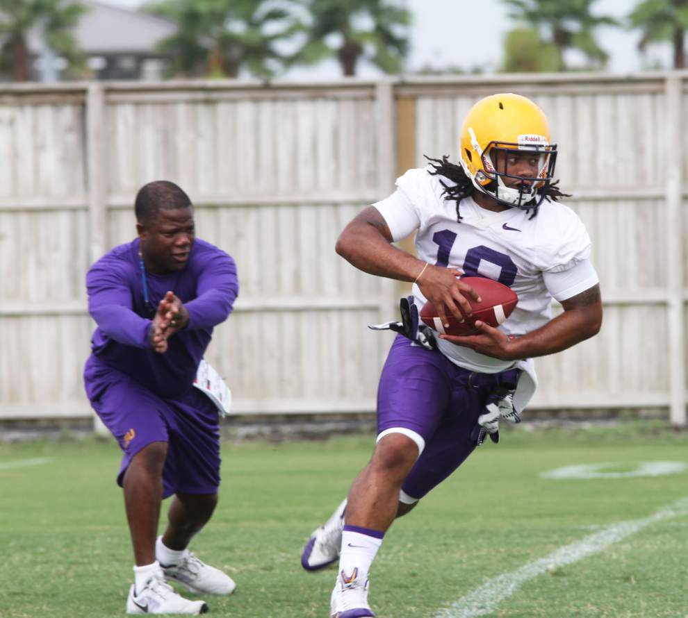 Video: Magee says getting No. 18 jersey gave him the chills _lowres