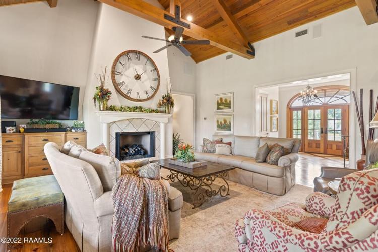 Everything to know about Acadiana’s luxury home market, amenities and