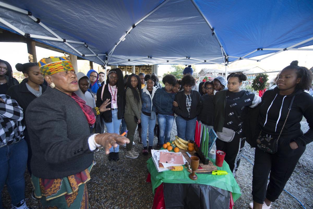 BR.kwanzaa.122218_237