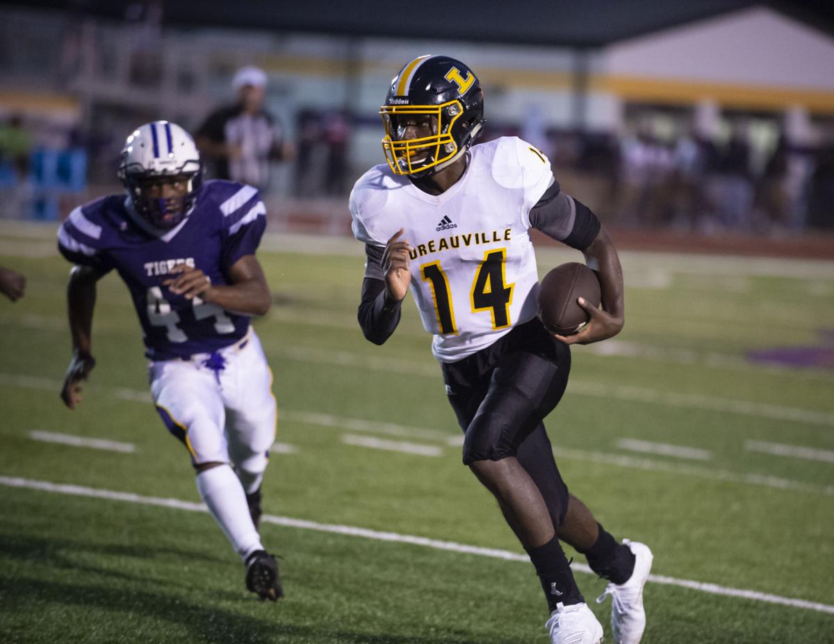 Loreauville football's doitall star Zy Alexander finds a home at Southeastern Louisiana High