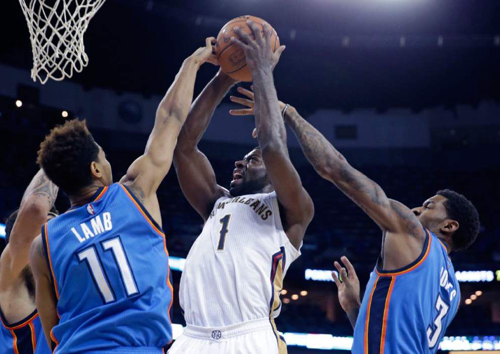 Video: Pelicans guard Tyreke Evans worked his way into a grove in his first preseason game Thursday _lowres