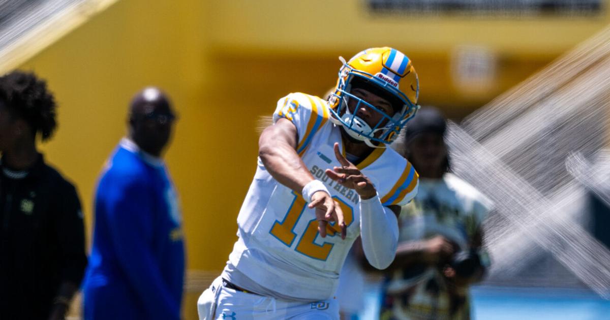 Southern football quarterback Jalen Woods put on stretcher after hit in ...