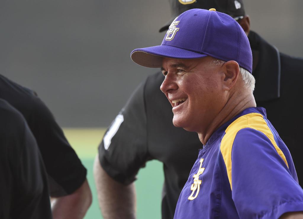 Red Sox manager Alex Cora wears LSU baseball jersey after losing