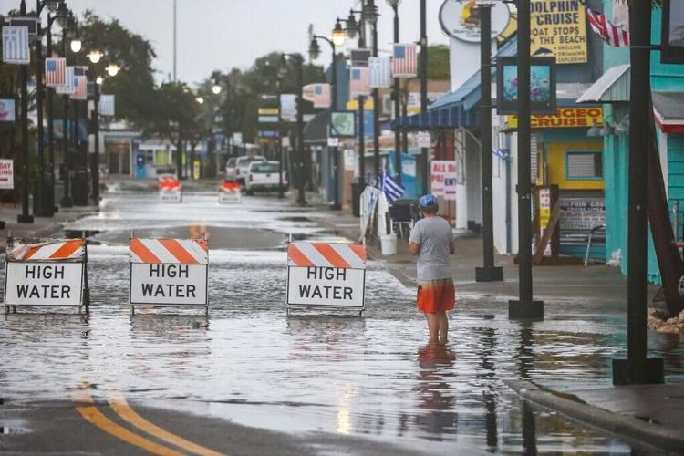 Debby weakens to a tropical storm after Florida landfall | Weather ...