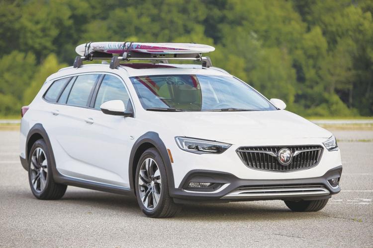 Trunk Ledge Kit | BUICK REGAL TOURX 2019 Trunk Ledge Kit | BUICK REGAL TOURX 2019