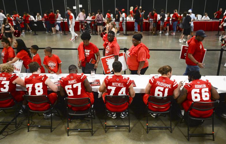 Photos Fun for all at ULLafayette fan day at Cajundome Convention