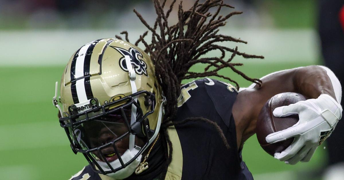 Alvin Kamara makes a surprise appearance at the Saints facility ahead of ...