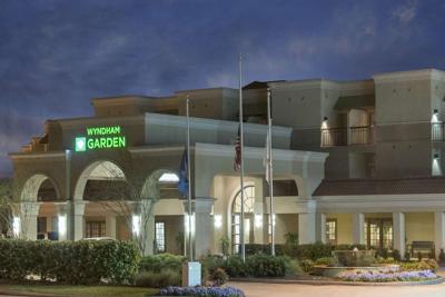 Bluebonnet Wyndham Hotel To Be Rebranded Business Theadvocate Com