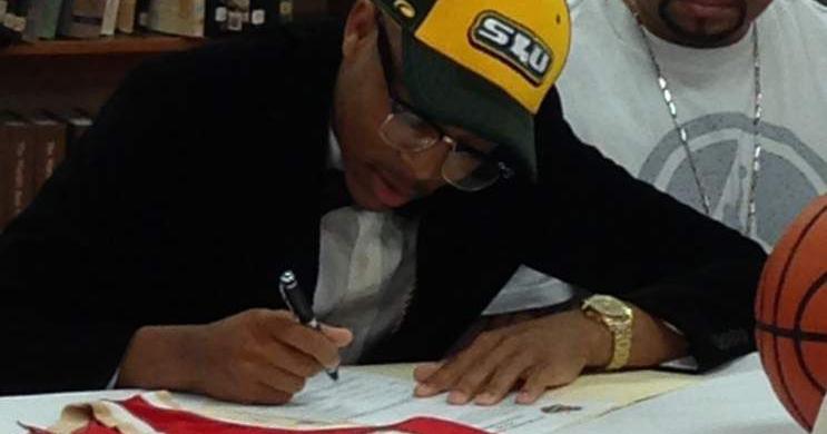 Marlain Veal signs with Southeastern | High Schools | theadvocate.com
