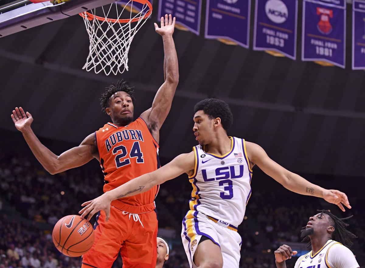 lsuauburnbasketball.021019 HS 2044.JPG