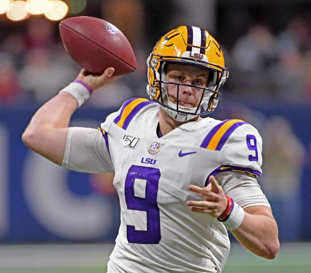 Former LSU QB Joe Burrow defends playing on 'Monday Night Football'