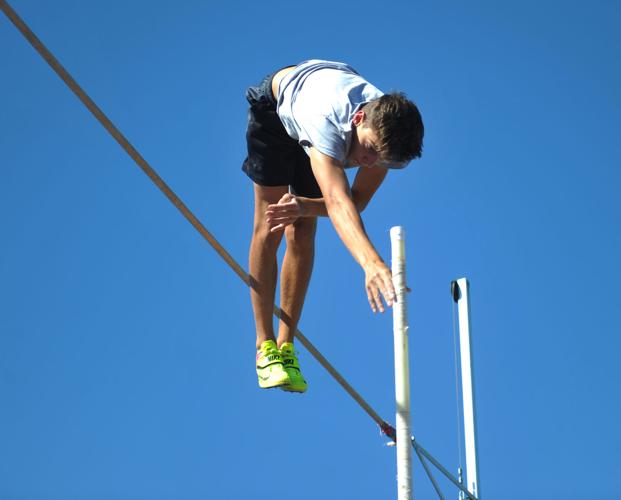 Lafayette's Mondo Duplantis remains grounded while soaring to historic