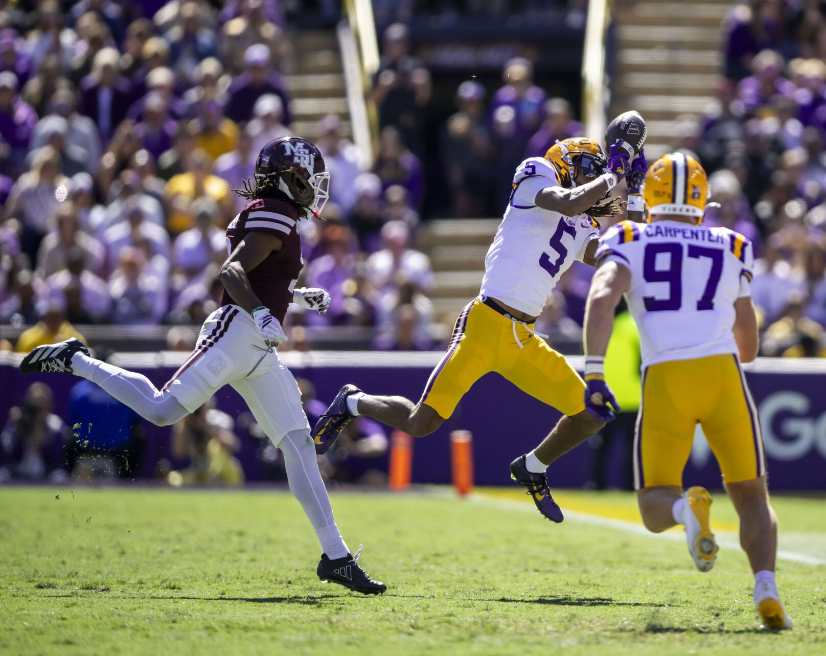 NO.lsumissstate.101826_9990 MJ.JPG
